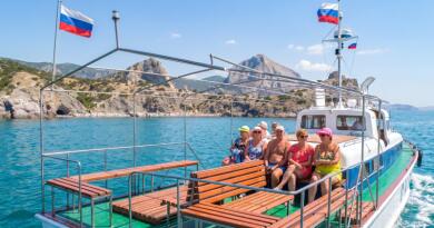 Морская прогулка вдоль бухт Нового Света (Сурож) — фото 2