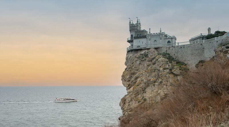 Фото Дворцовый круиз: Гурзуф и Алупка - вид 2